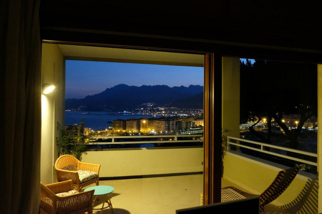 Suite Inn Salerno Exteriör bild